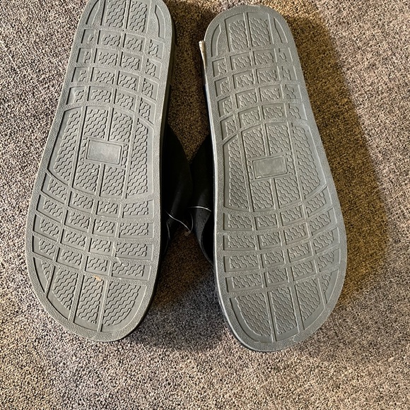 Dockers Flip flops mens size 10 - Picture 4 of 5